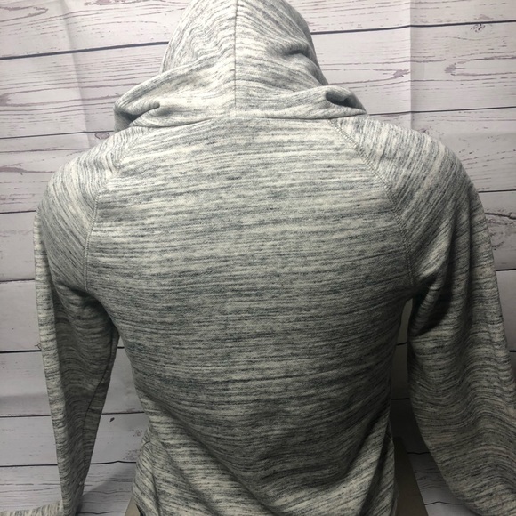 Reebok jacket - Picture 2 of 2